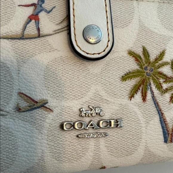 Coach Slim Wallet Signature Canvas Hula Print - Picture 4 of 5